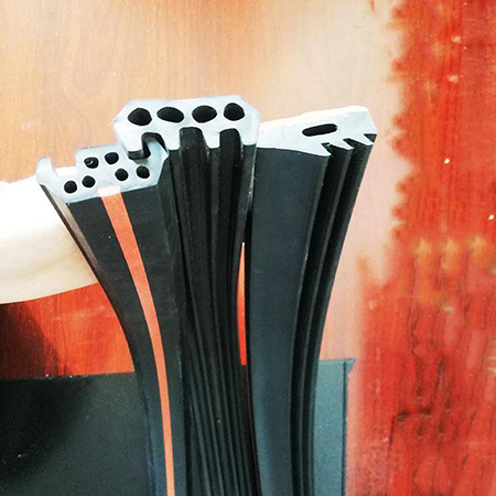 地鐵盾構管片密封條生產